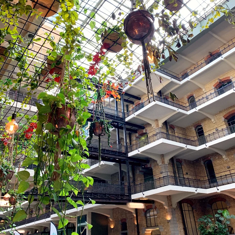 Terrasse intérieure de la Fabbrica