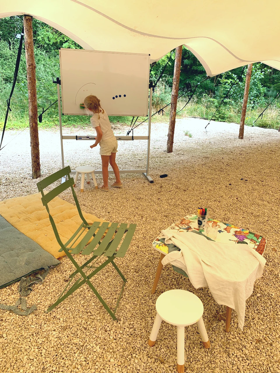 m4f-parenthese-tente